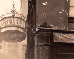 Boutique de Félix Bonnet  pa encore rénovée 92 boulevard de Clichy durant   les années folles Boutique de Félix Bonnet pa encore rénovée 92 boulevard de Clichy durant les années folles